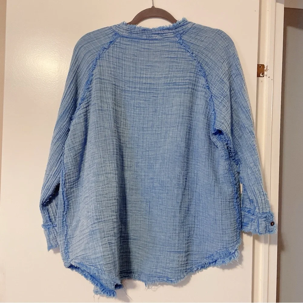 HerringStones Blue Raw Hem Button Down Blouse Size M - Picture 9 of 10